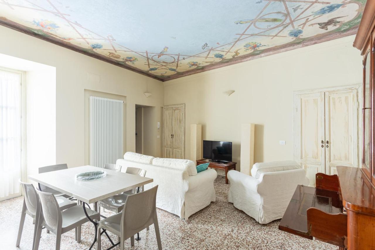 Apartmán Palazzo Mia By Icasamia Castello Cabiaglio Exteriér fotografie